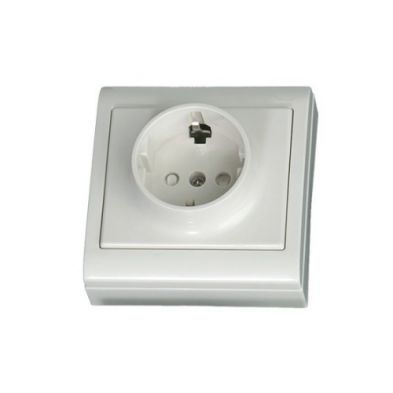 Base Superficie Sucko 2P+TT 80x80mm 16A 250V